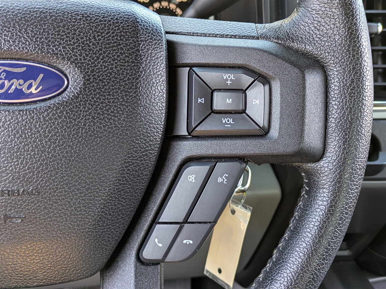 Ford F-150 XLT SuperCab 8-ft. 2WD 2015