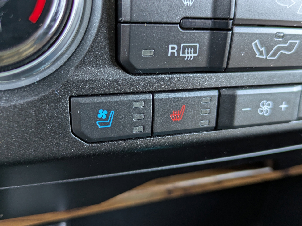 Ford F-150 Lariat SuperCrew 6.5-ft. Bed 4WD 2020