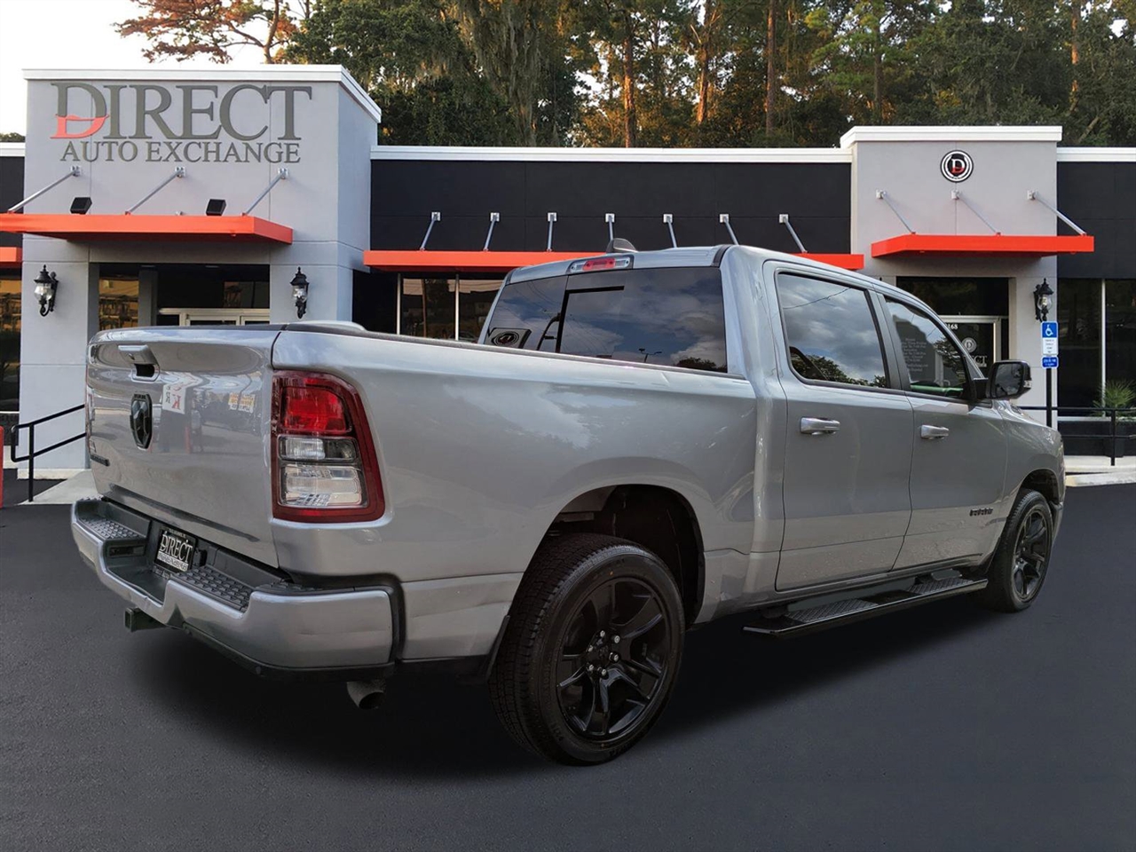 RAM 1500 Big Horn Crew Cab SWB 2WD 2022