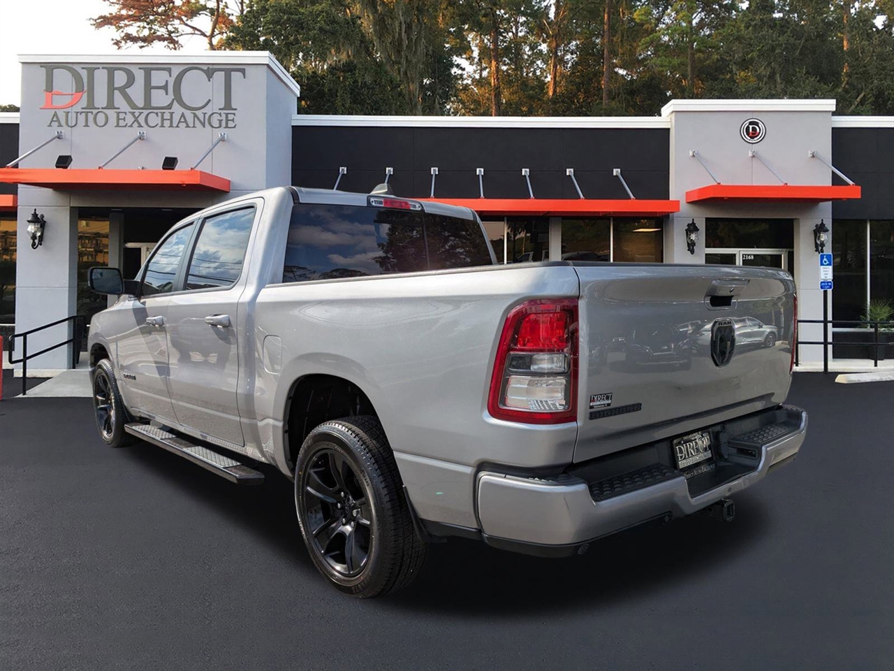 RAM 1500 Big Horn Crew Cab SWB 2WD 2022