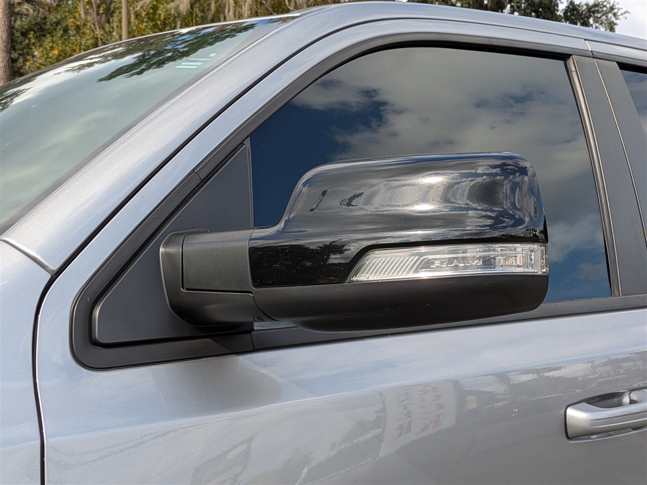 RAM 1500 Big Horn Crew Cab SWB 2WD 2022