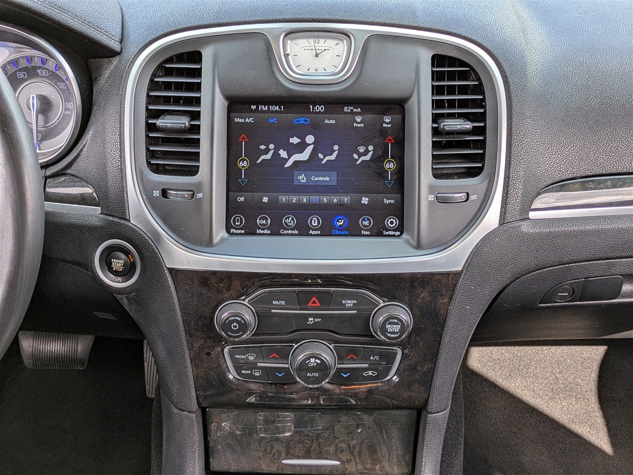 Chrysler 300 Limited RWD 2020