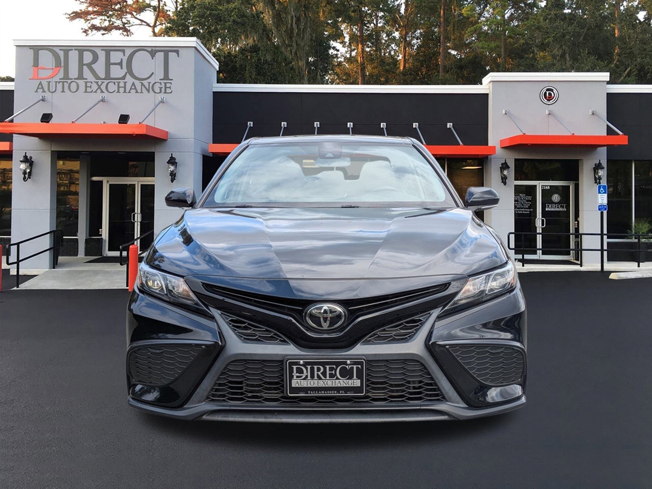 Toyota Camry SE 2023