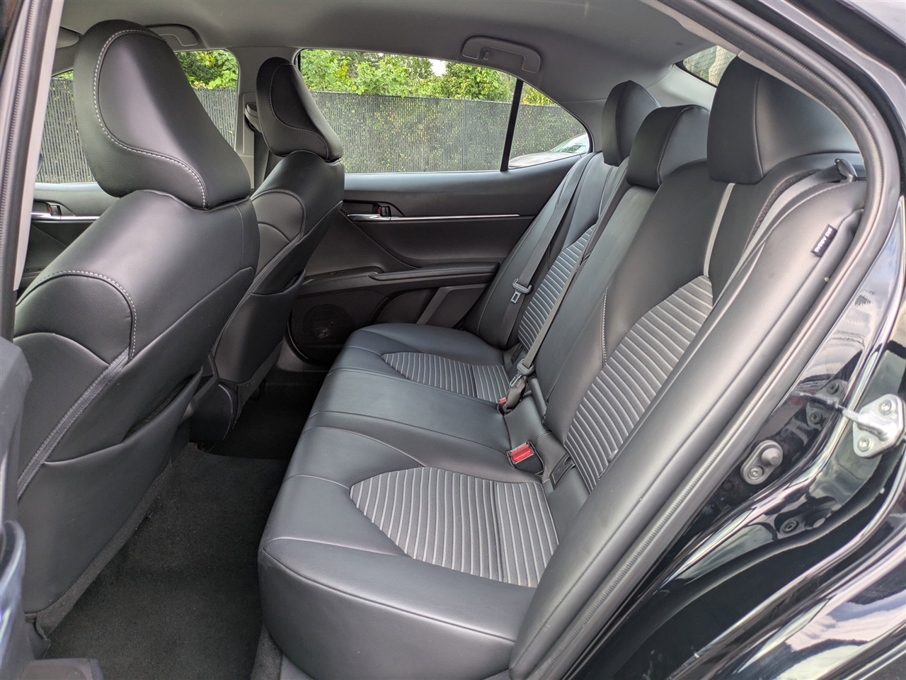 Toyota Camry SE 2023