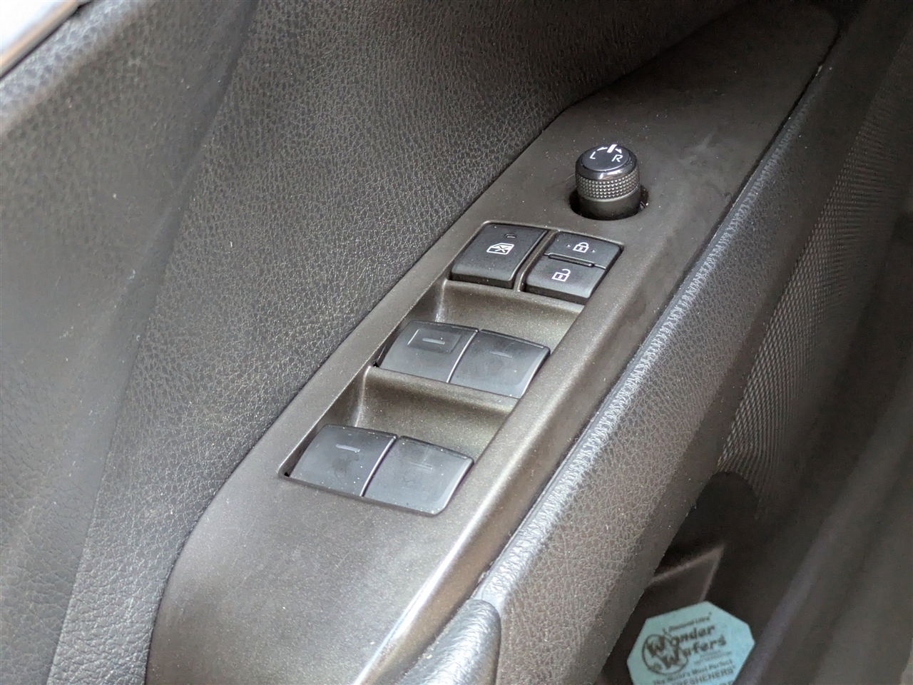 Toyota Camry SE 2023