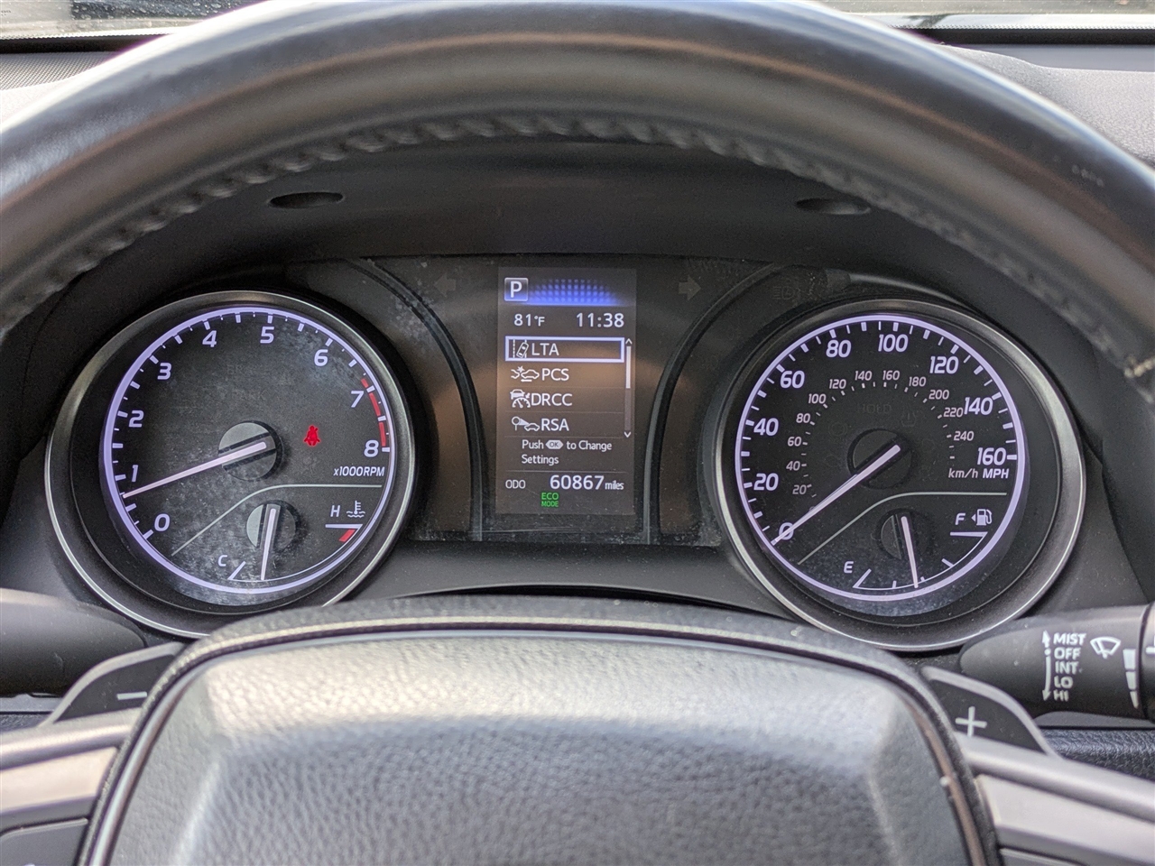 Toyota Camry SE 2023