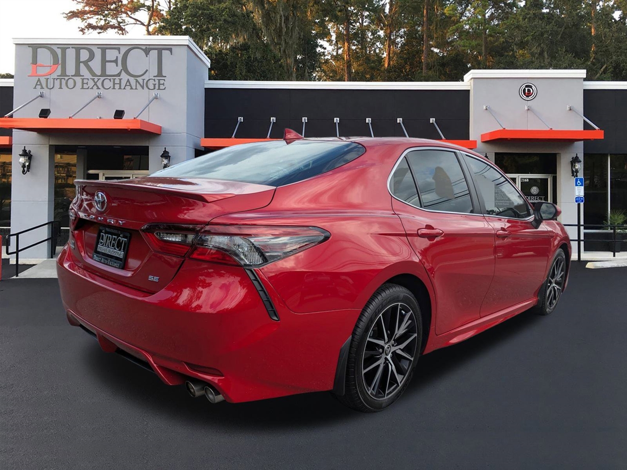 Toyota Camry SE 2022