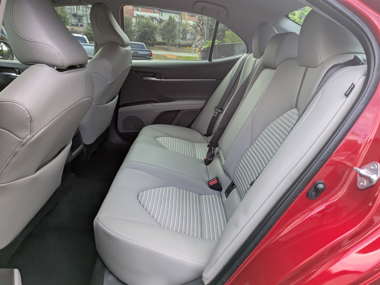 Toyota Camry SE 2022