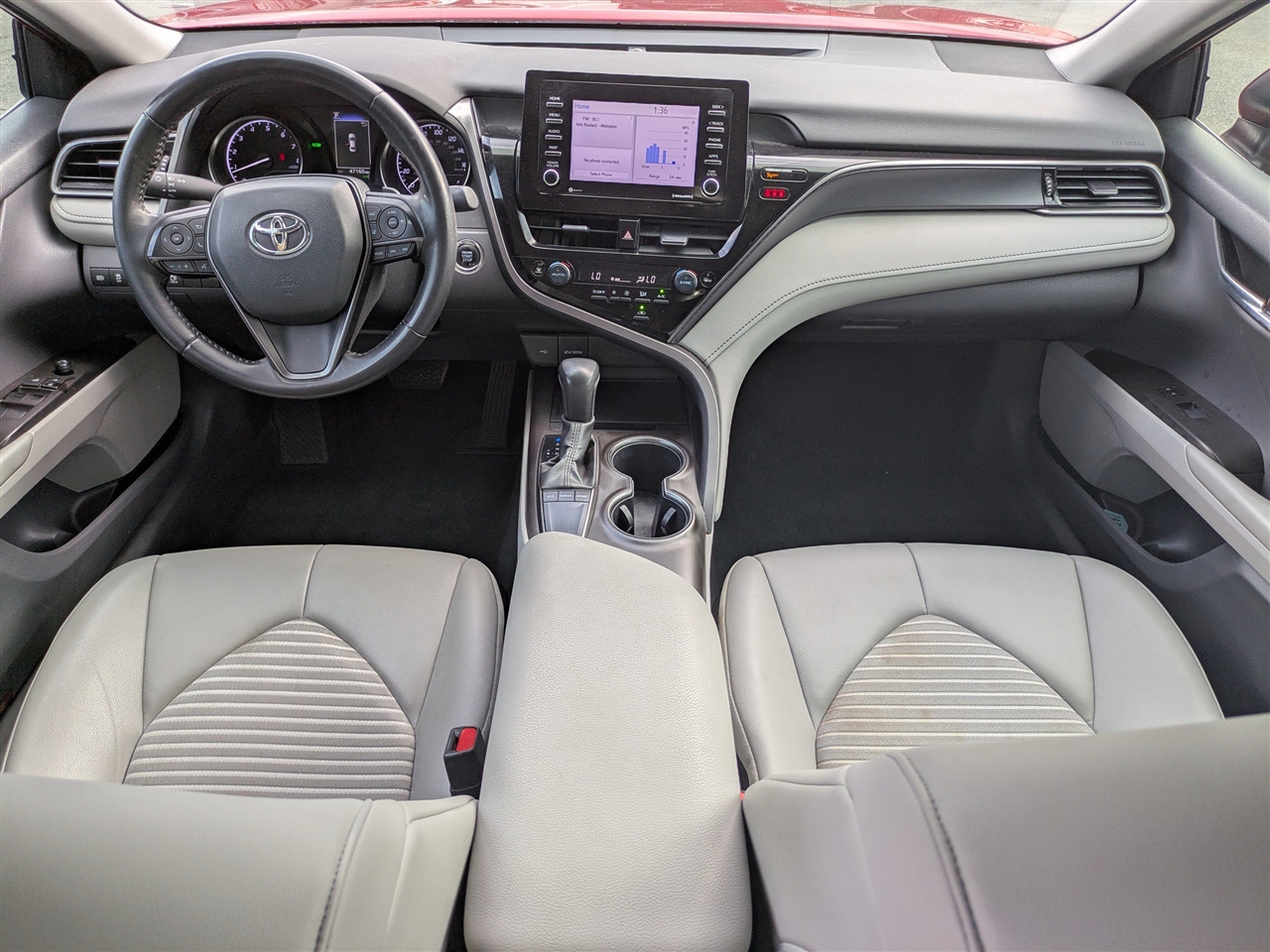 Toyota Camry SE 2022