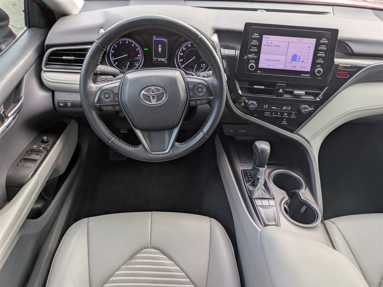 Toyota Camry SE 2022