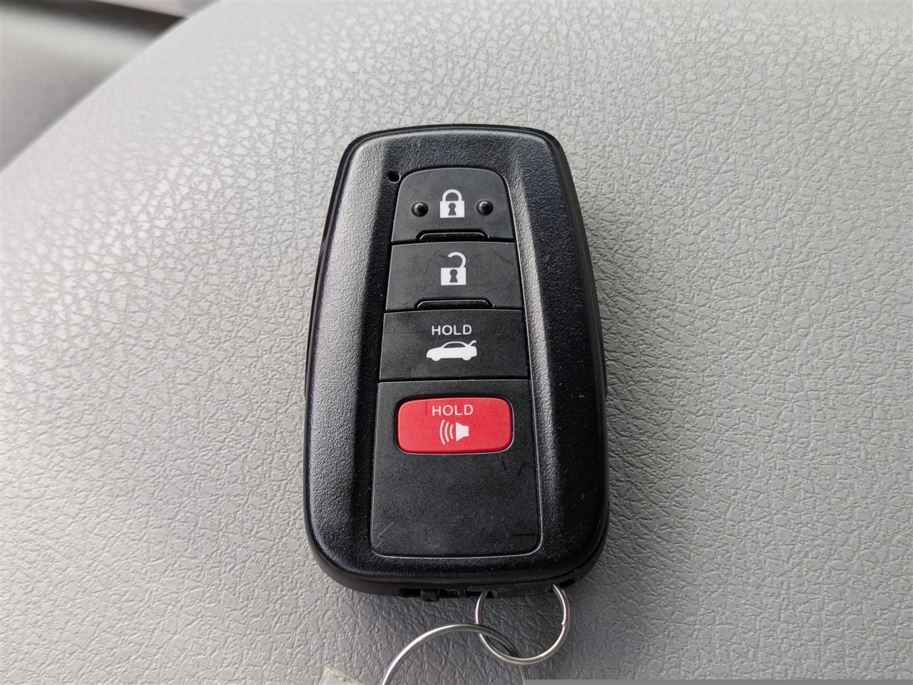 Toyota Camry SE 2022