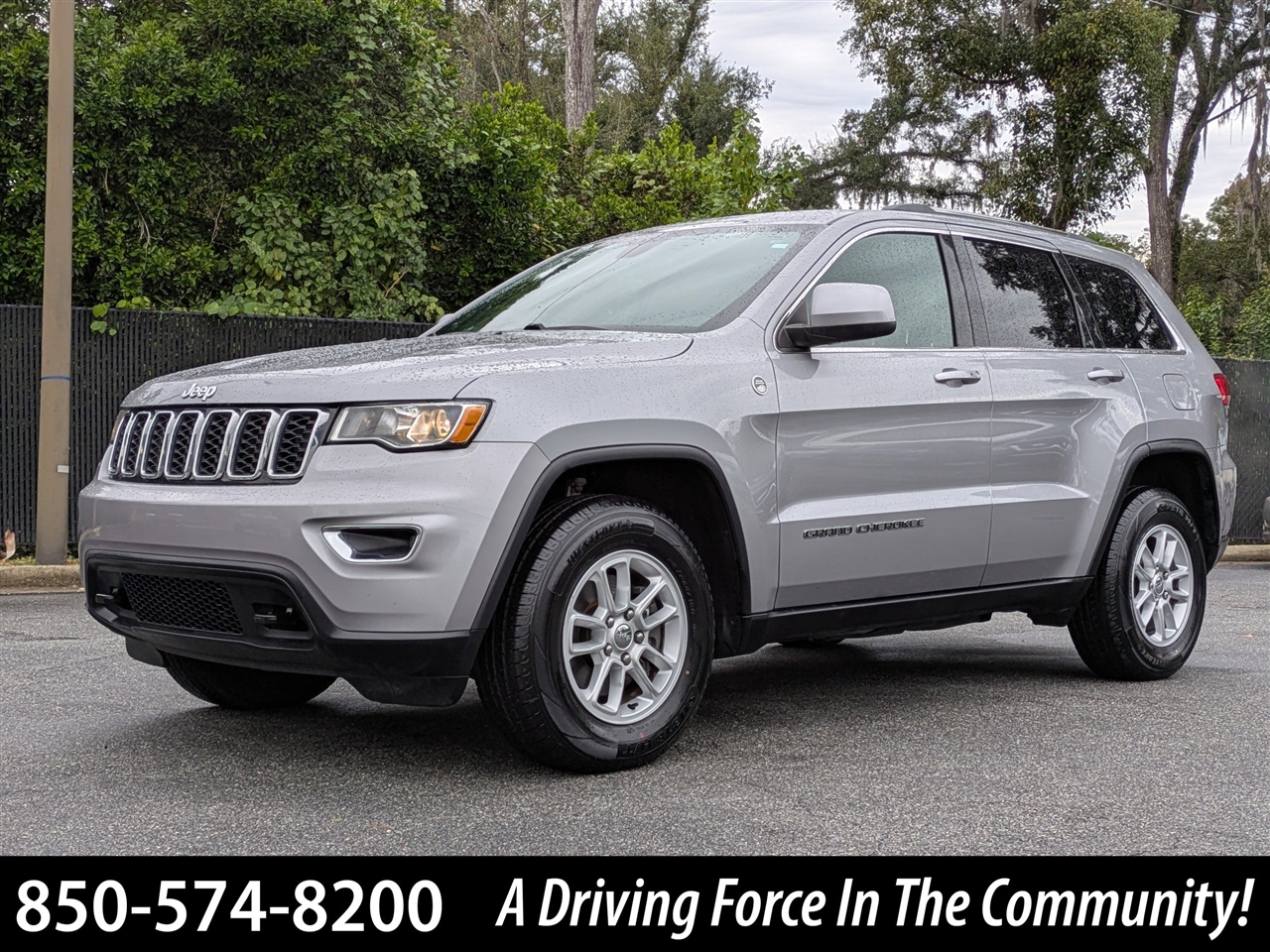 2019 Jeep Grand Cherokee Laredo 4WD