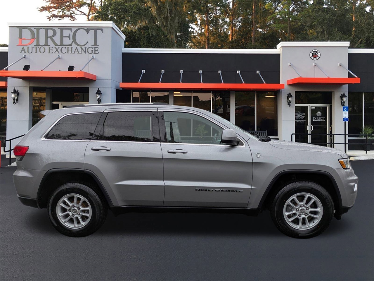 Jeep Grand Cherokee Laredo 4WD 2019