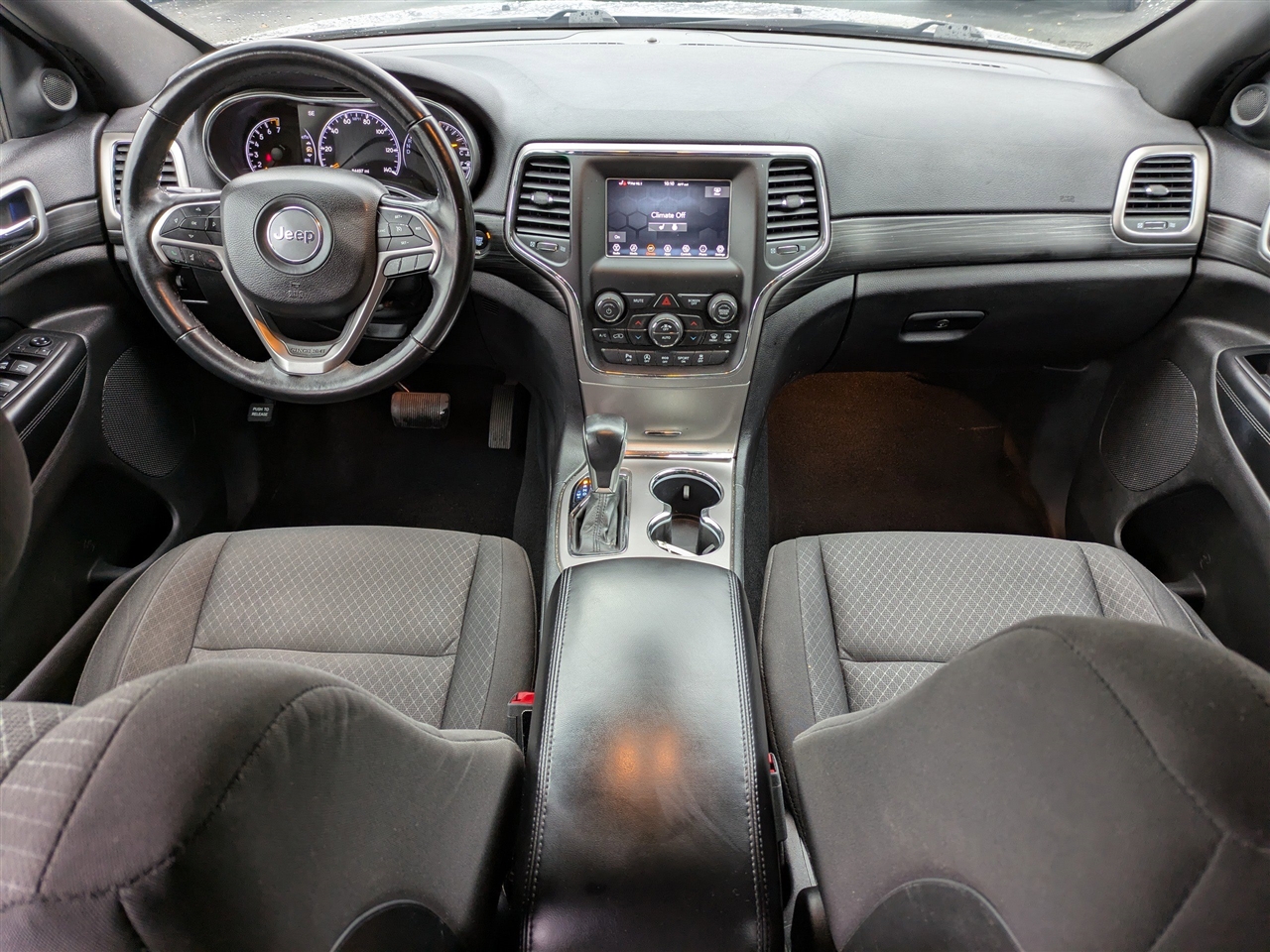 Jeep Grand Cherokee Laredo 4WD 2019