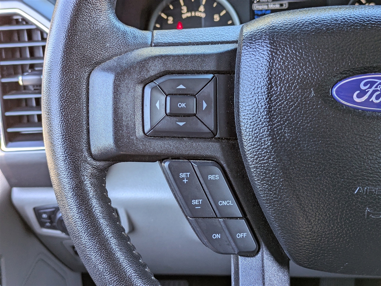 Ford F-150 XLT SuperCrew 6.5-ft. Bed 2WD 2017