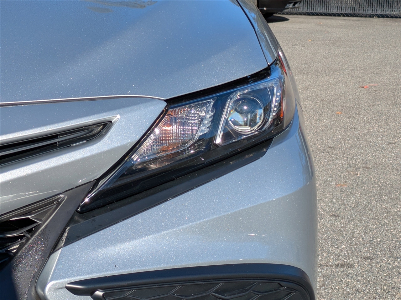 Toyota Camry SE 2023