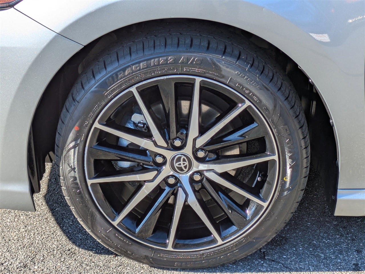 Toyota Camry SE 2023