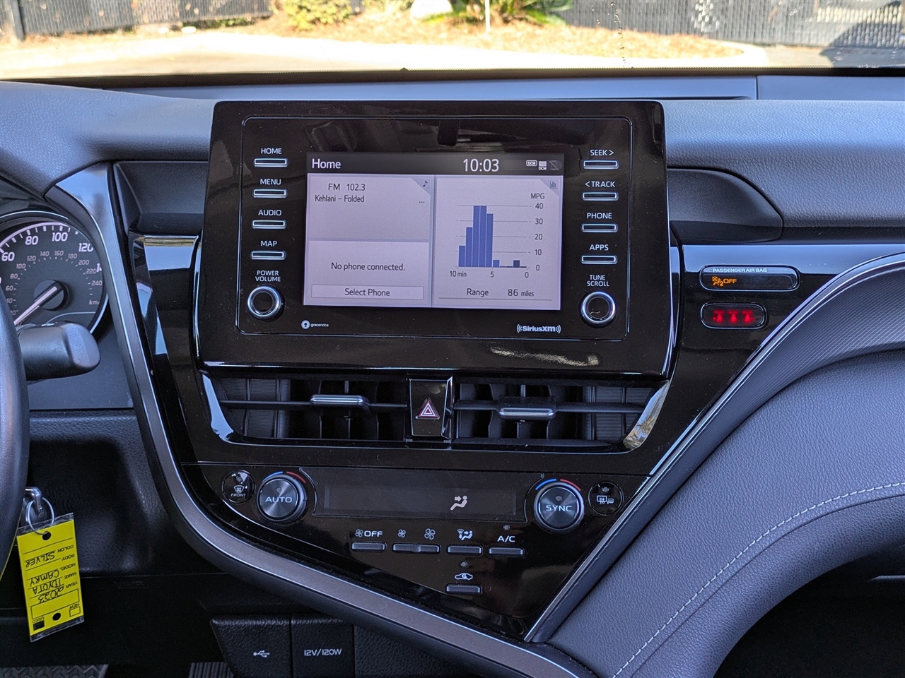 Toyota Camry SE 2023