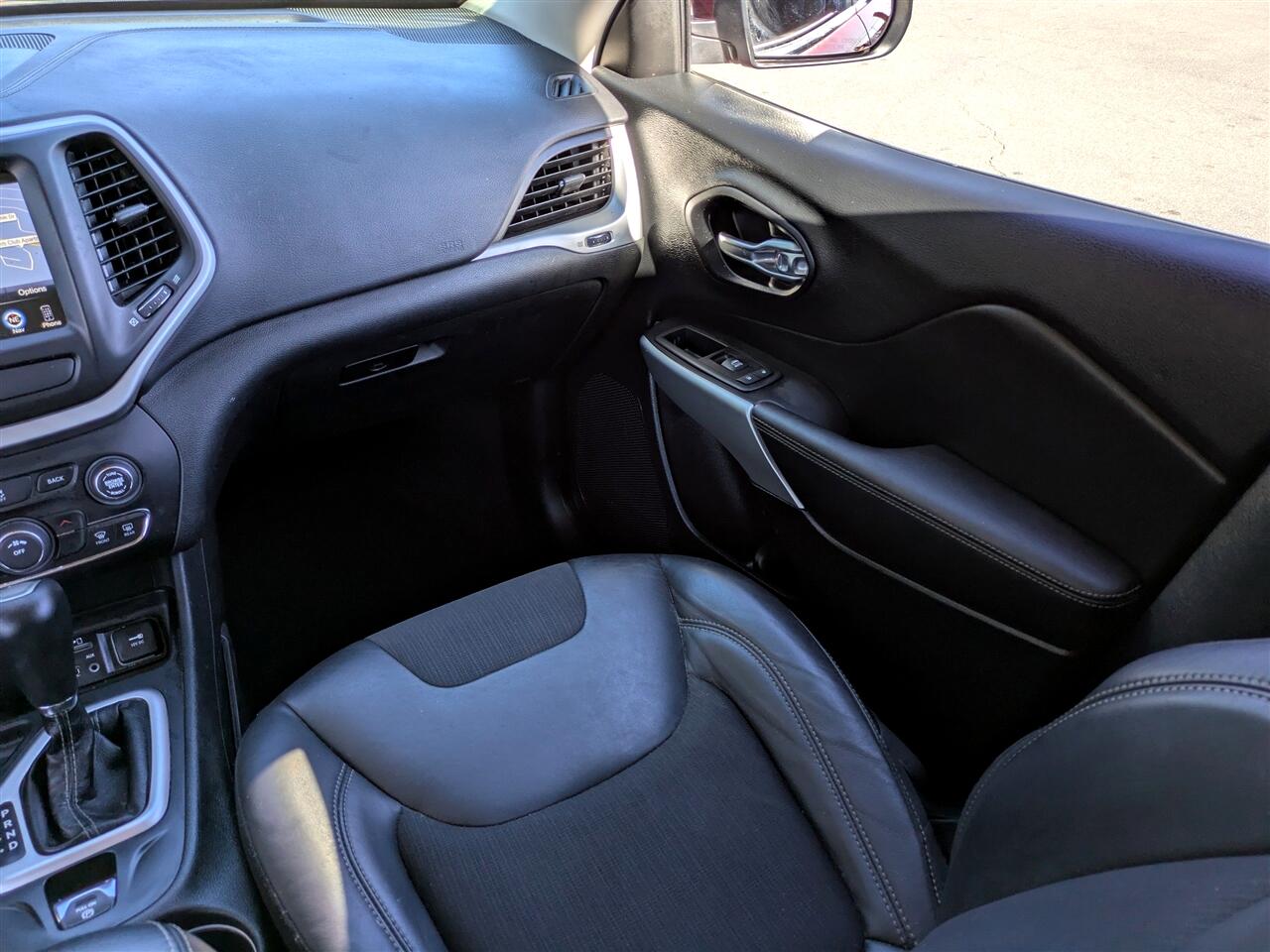 Jeep Cherokee Latitude Plus FWD 2018