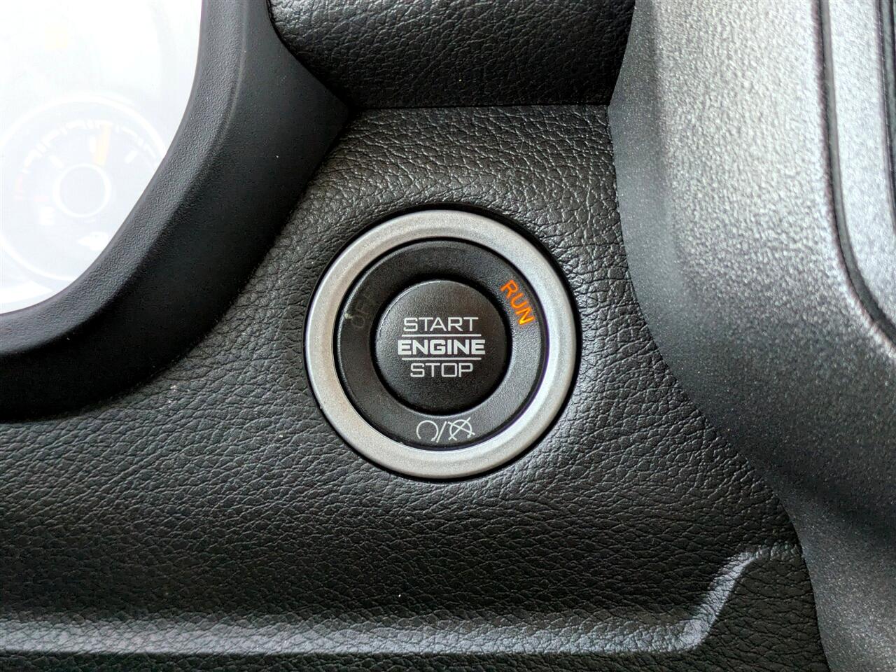 RAM 2500 Tradesman Crew Cab SWB 4WD 2020