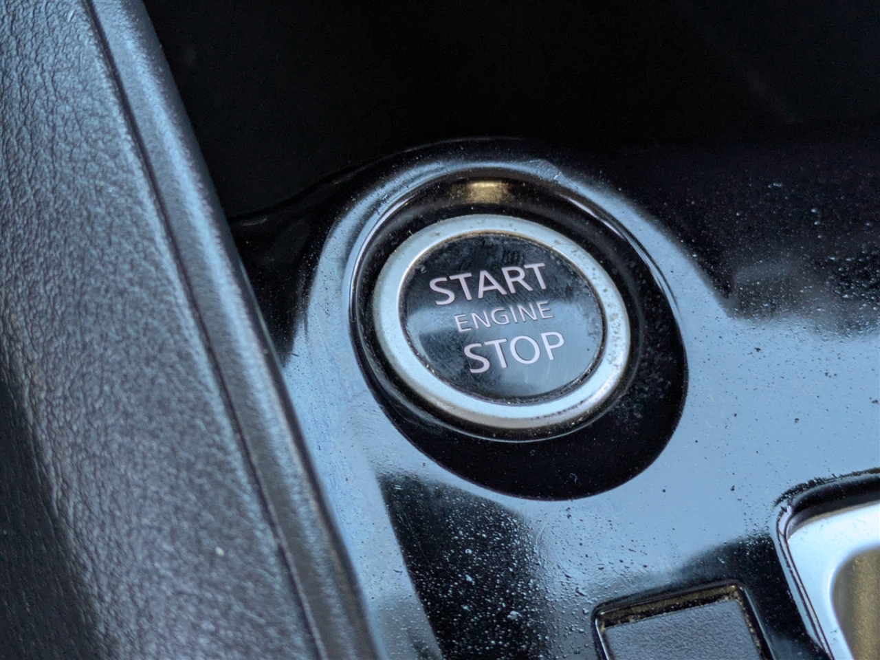 Nissan Versa SV 2021