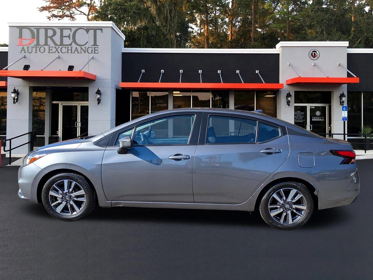 Nissan Versa SV 2021