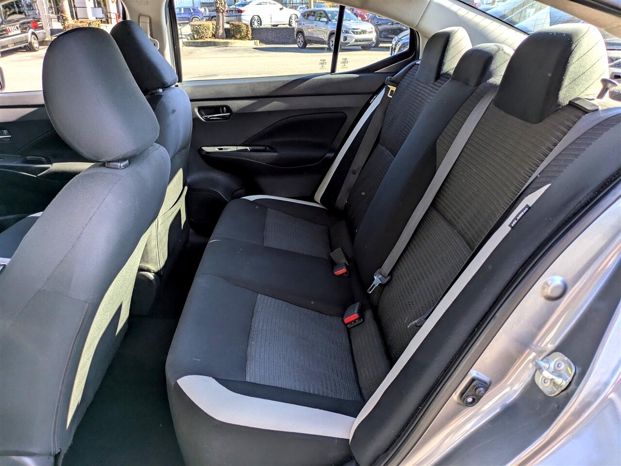 Nissan Versa SV 2021