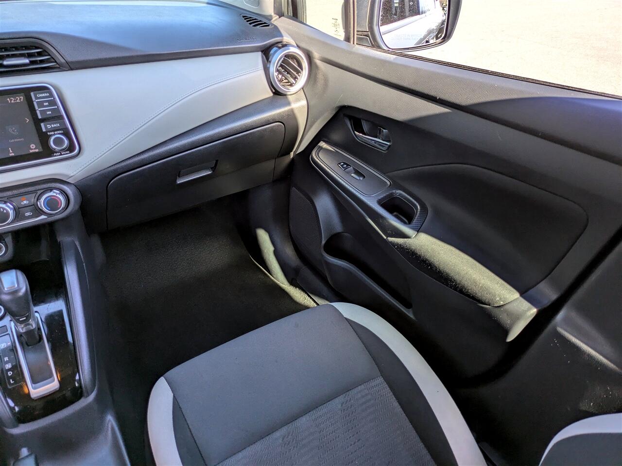 Nissan Versa SV 2021