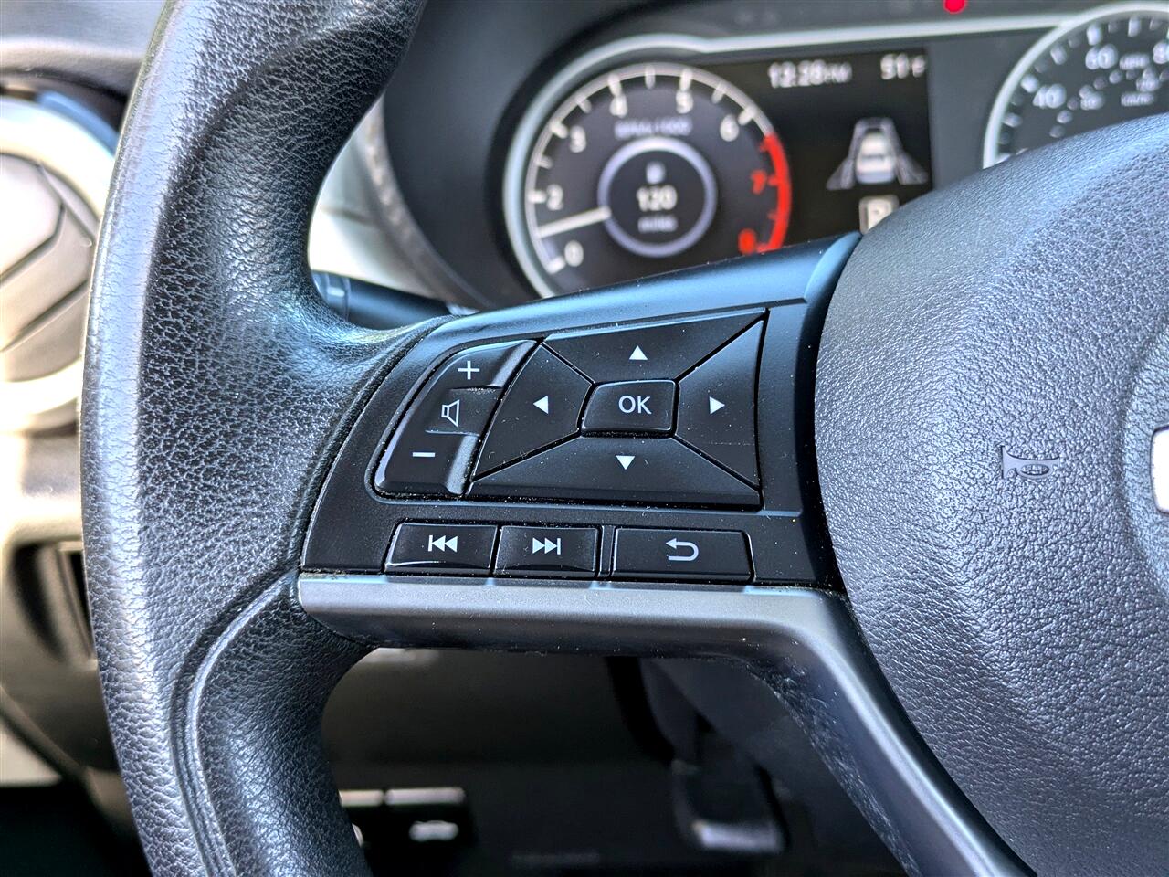 Nissan Versa SV 2021