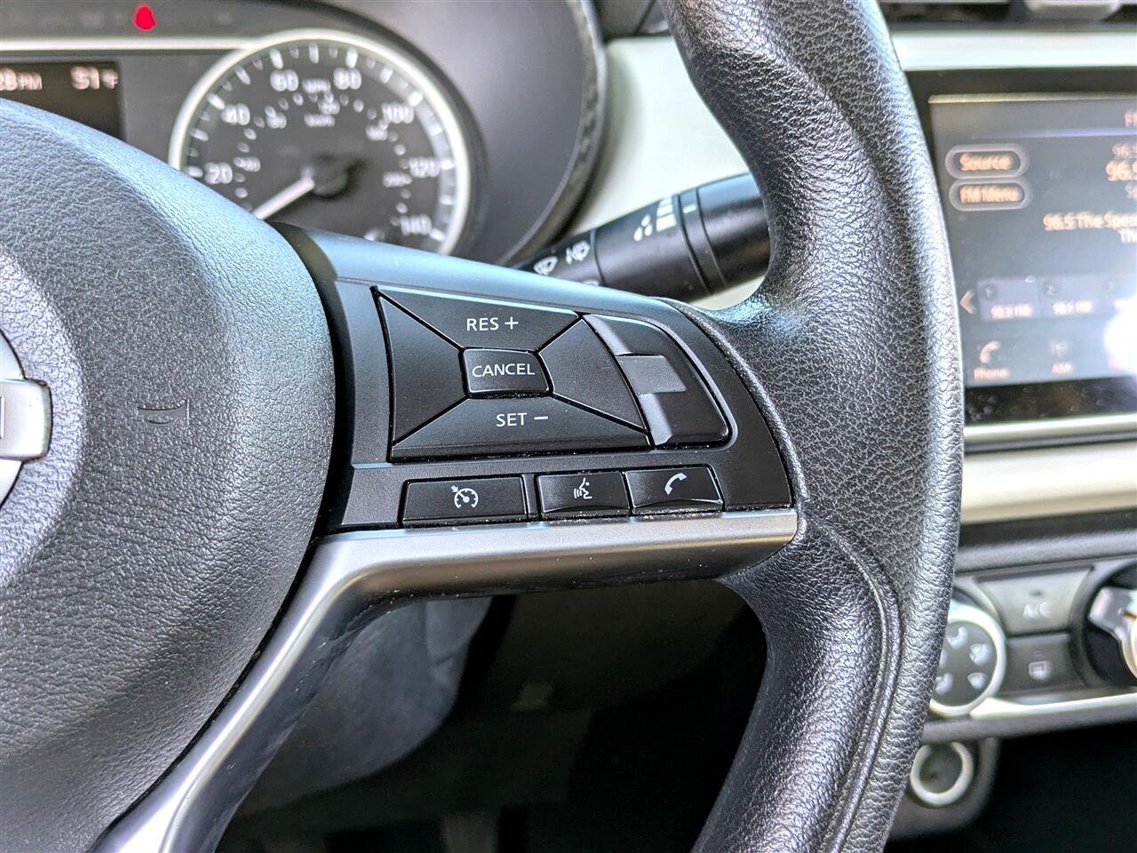 Nissan Versa SV 2021