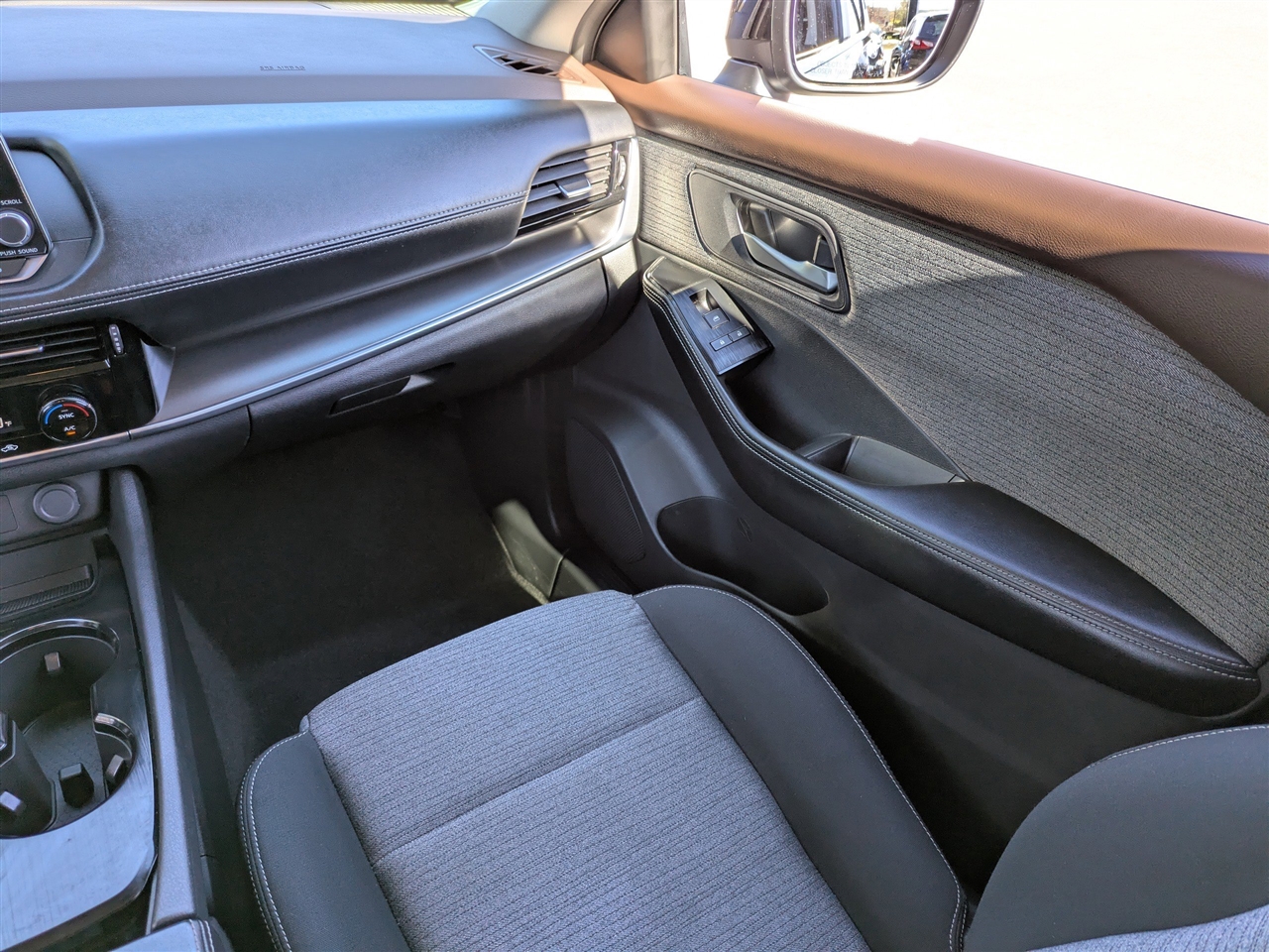 Nissan Rogue SV 2022