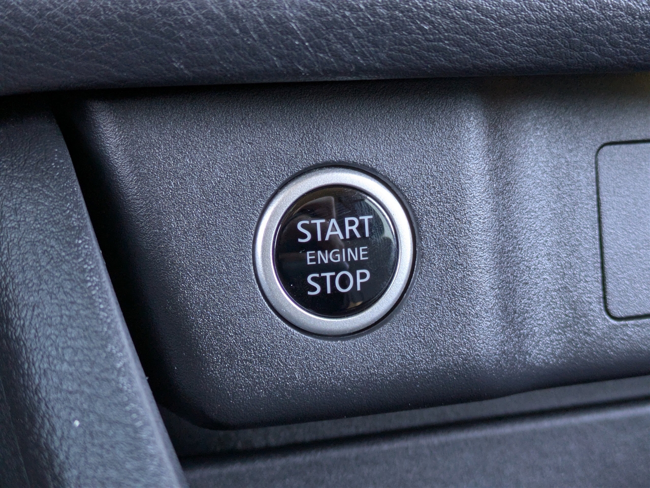 Nissan Rogue SV 2022