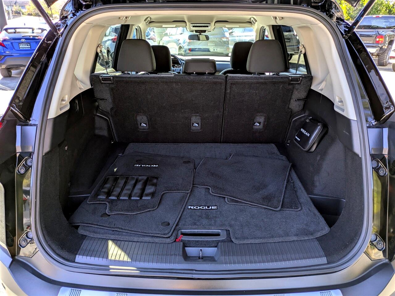 Nissan Rogue SV 2022