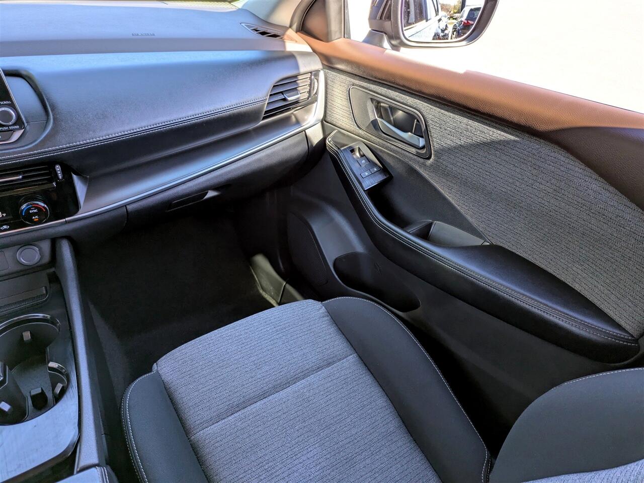 Nissan Rogue SV 2022