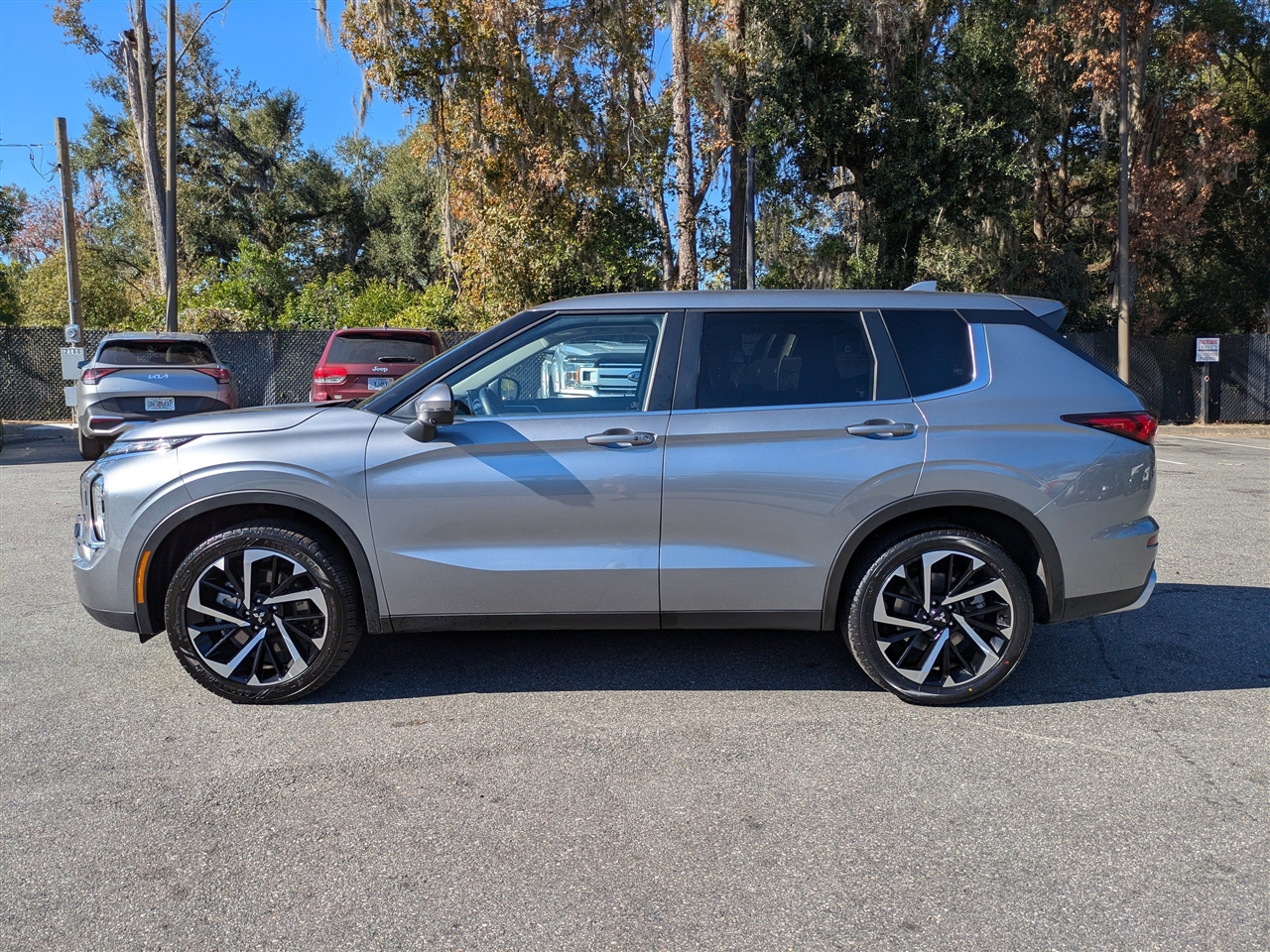 Mitsubishi Outlander SE 4WD 2024