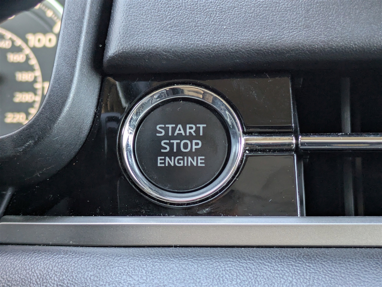 Mitsubishi Outlander SE 4WD 2024