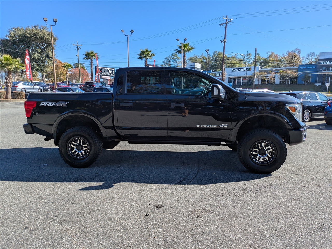 Nissan Titan PRO-4X Crew Cab 4WD 2019