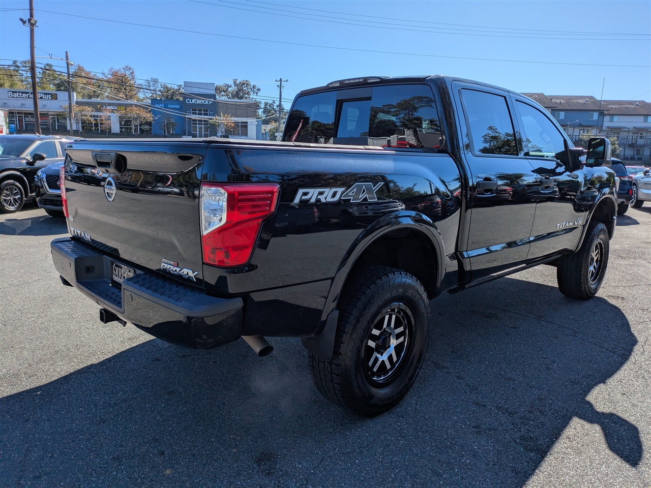 Nissan Titan PRO-4X Crew Cab 4WD 2019