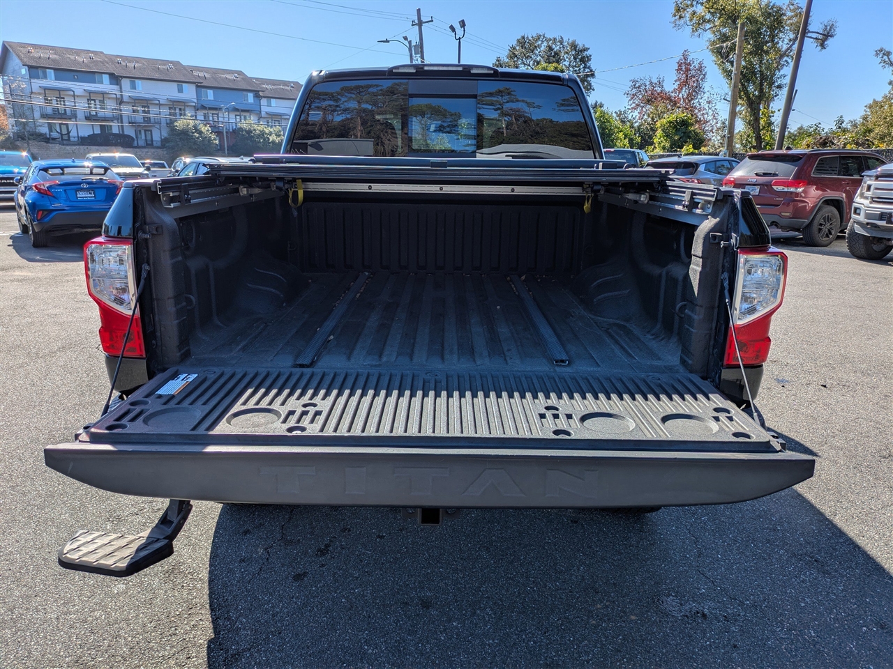 Nissan Titan PRO-4X Crew Cab 4WD 2019