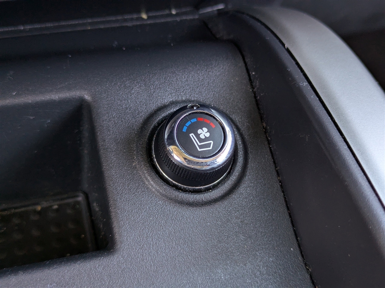 Nissan Titan PRO-4X Crew Cab 4WD 2019