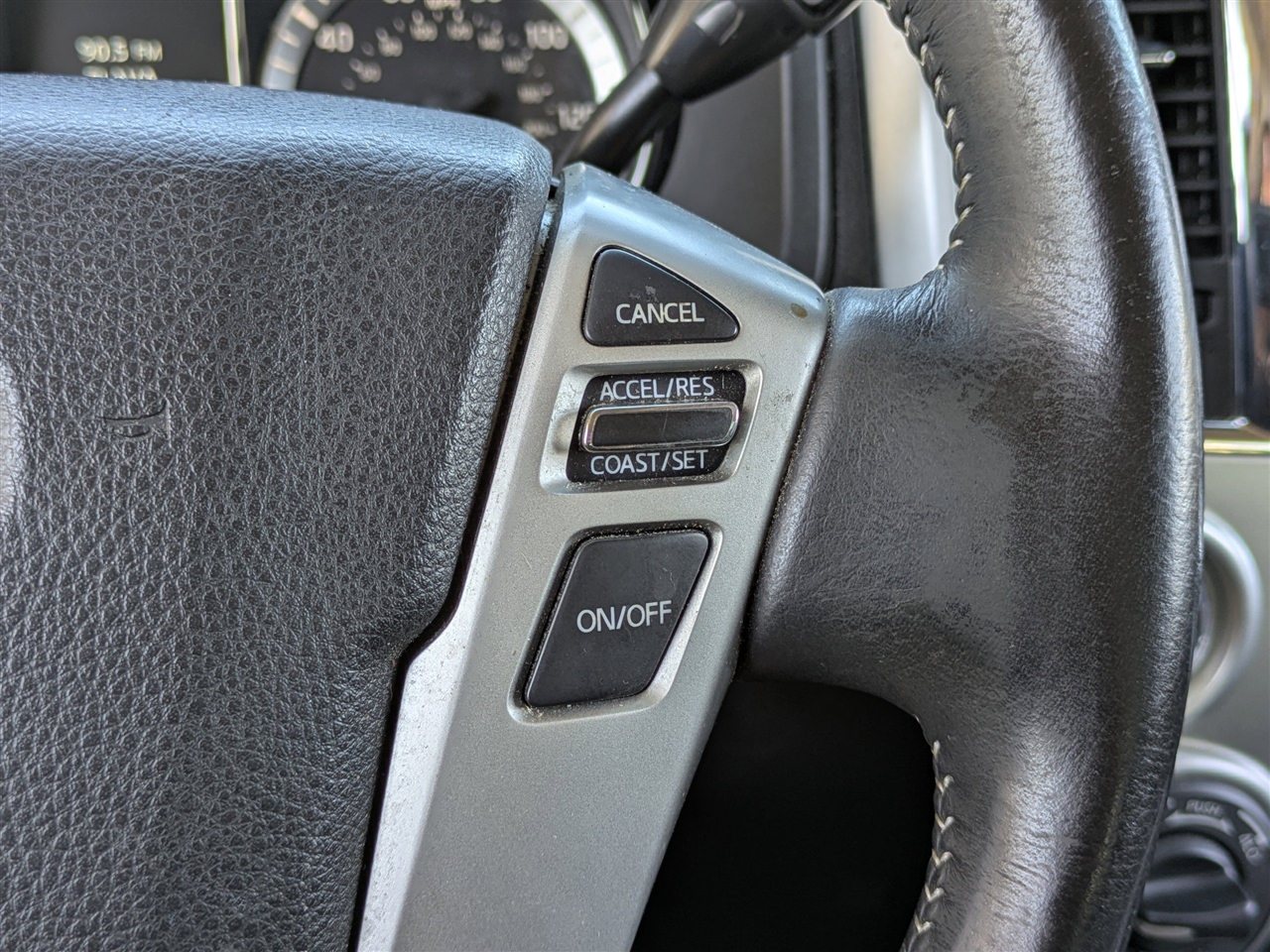 Nissan Titan PRO-4X Crew Cab 4WD 2019