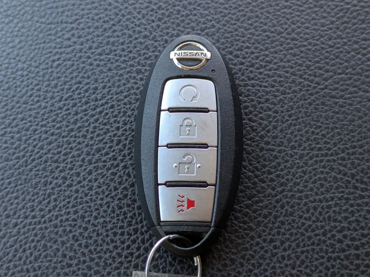 Nissan Titan PRO-4X Crew Cab 4WD 2019