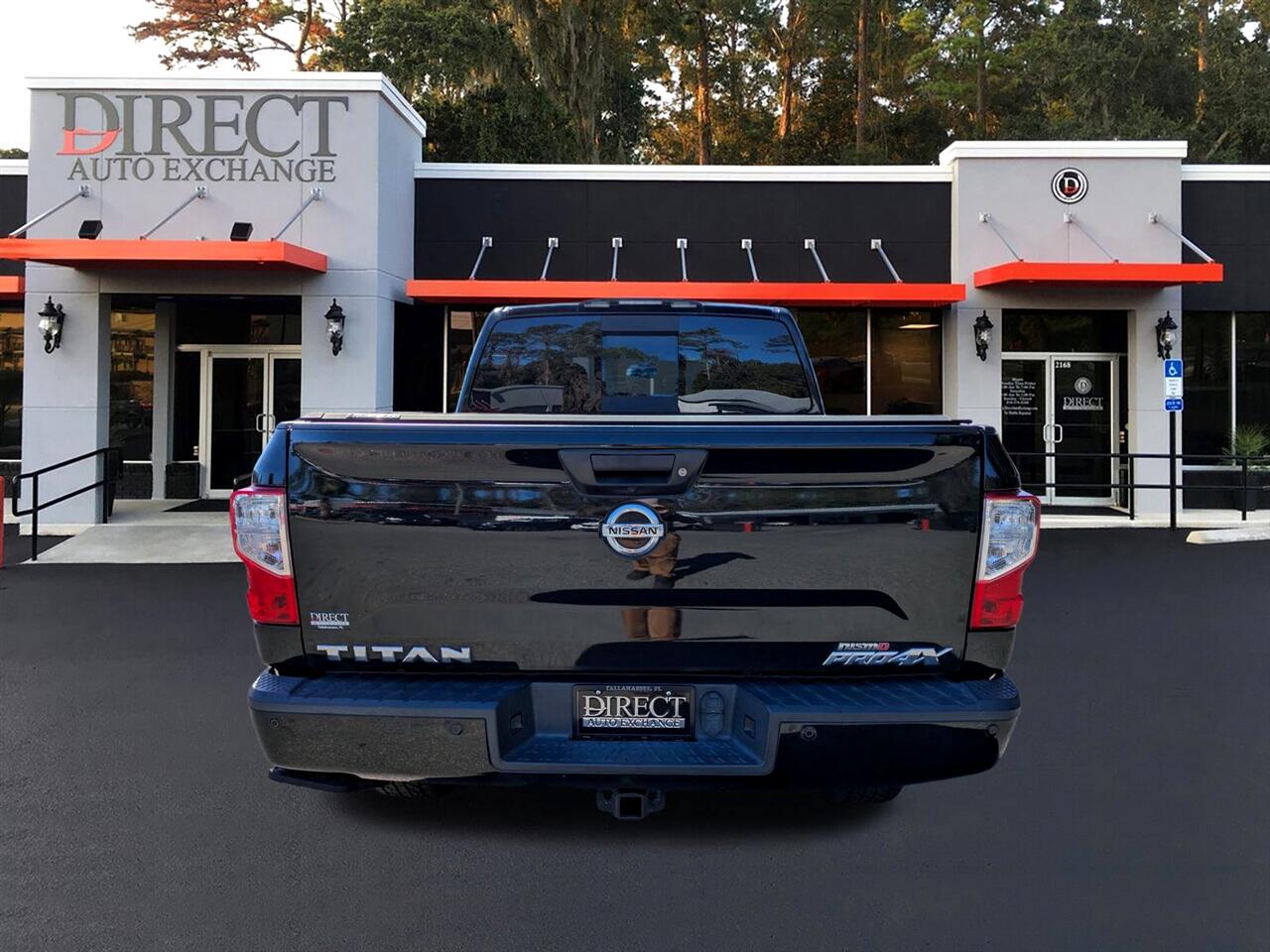 Nissan Titan PRO-4X Crew Cab 4WD 2019