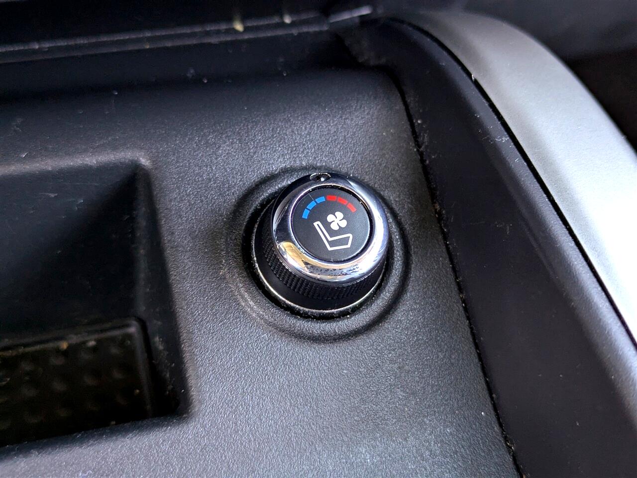 Nissan Titan PRO-4X Crew Cab 4WD 2019