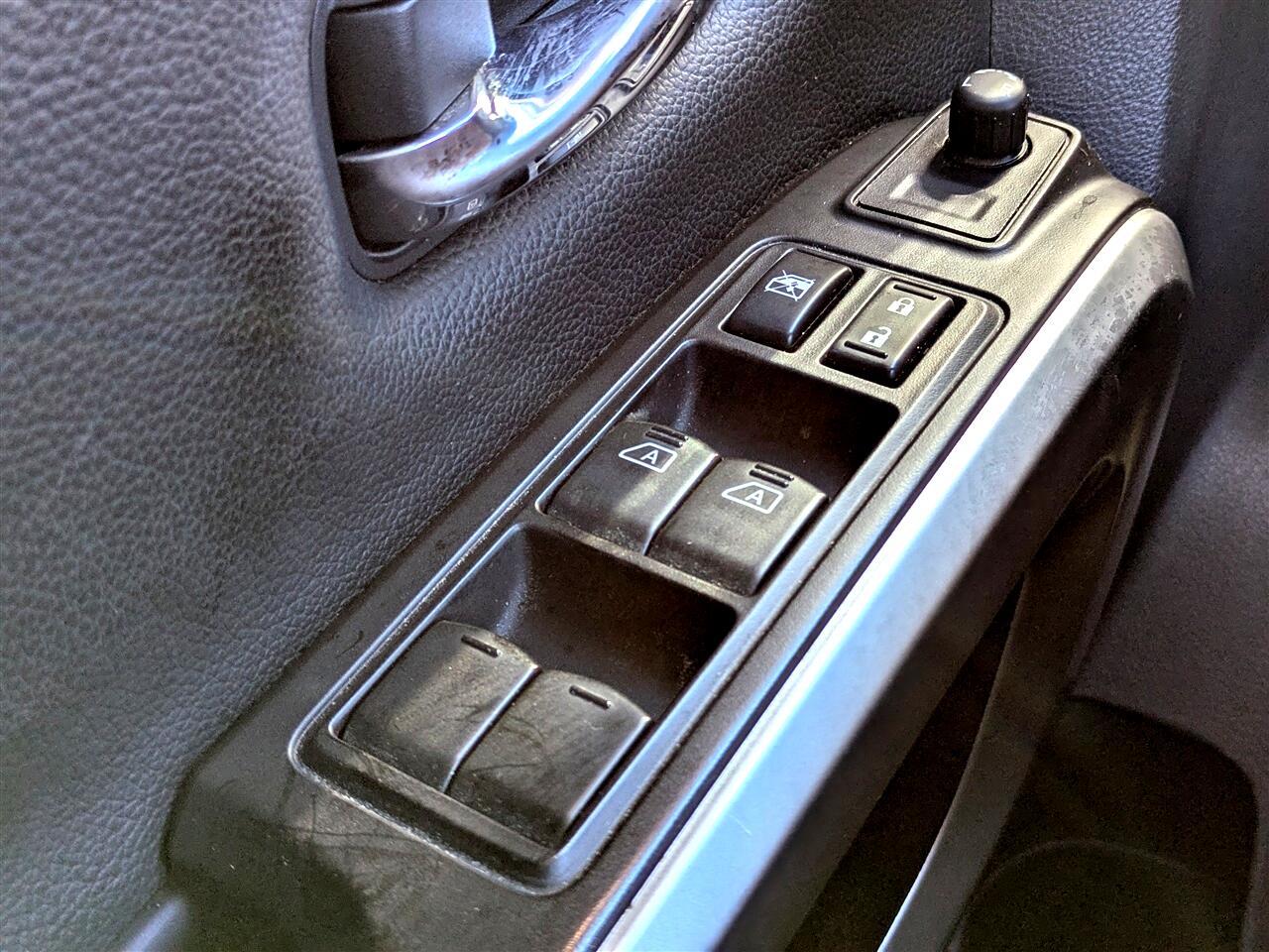 Nissan Titan PRO-4X Crew Cab 4WD 2019