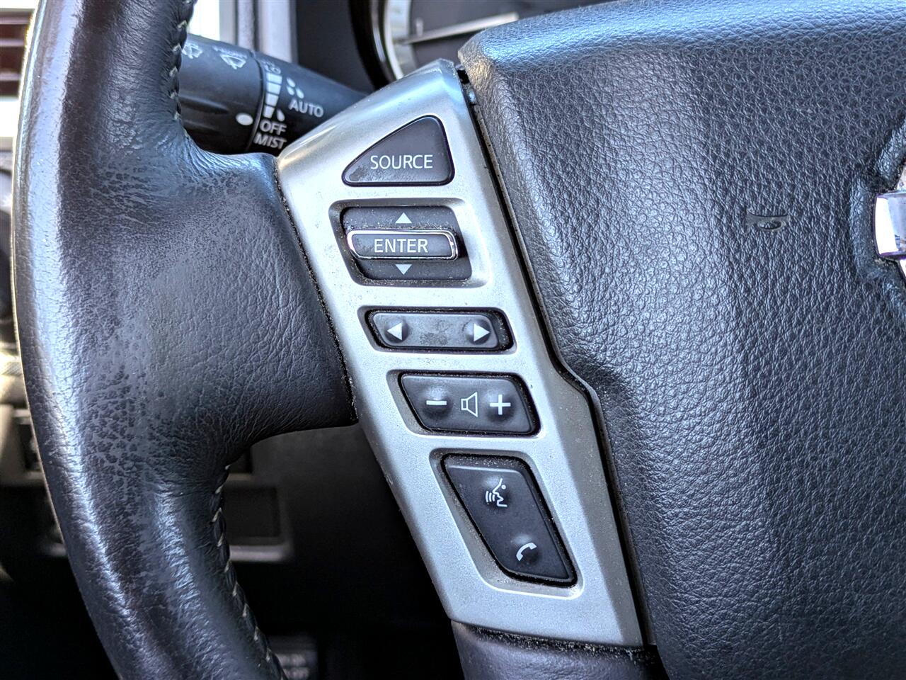 Nissan Titan PRO-4X Crew Cab 4WD 2019