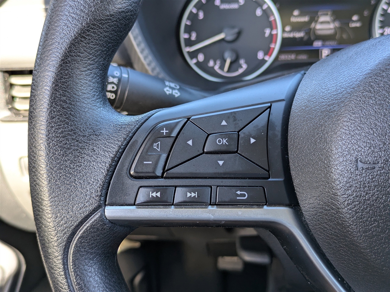 Nissan Sentra SV 2025