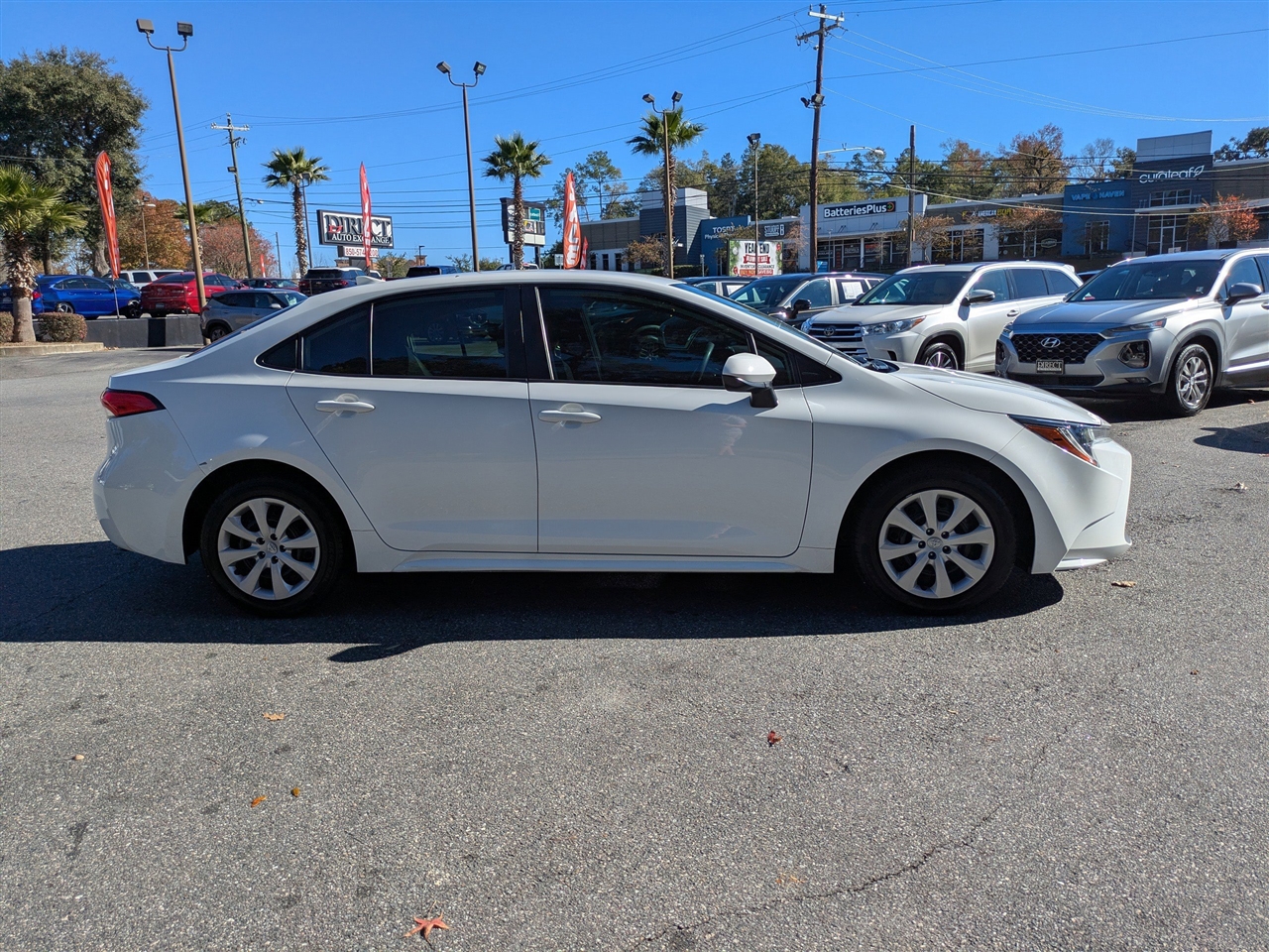 Toyota Corolla LE Hybrid 2022