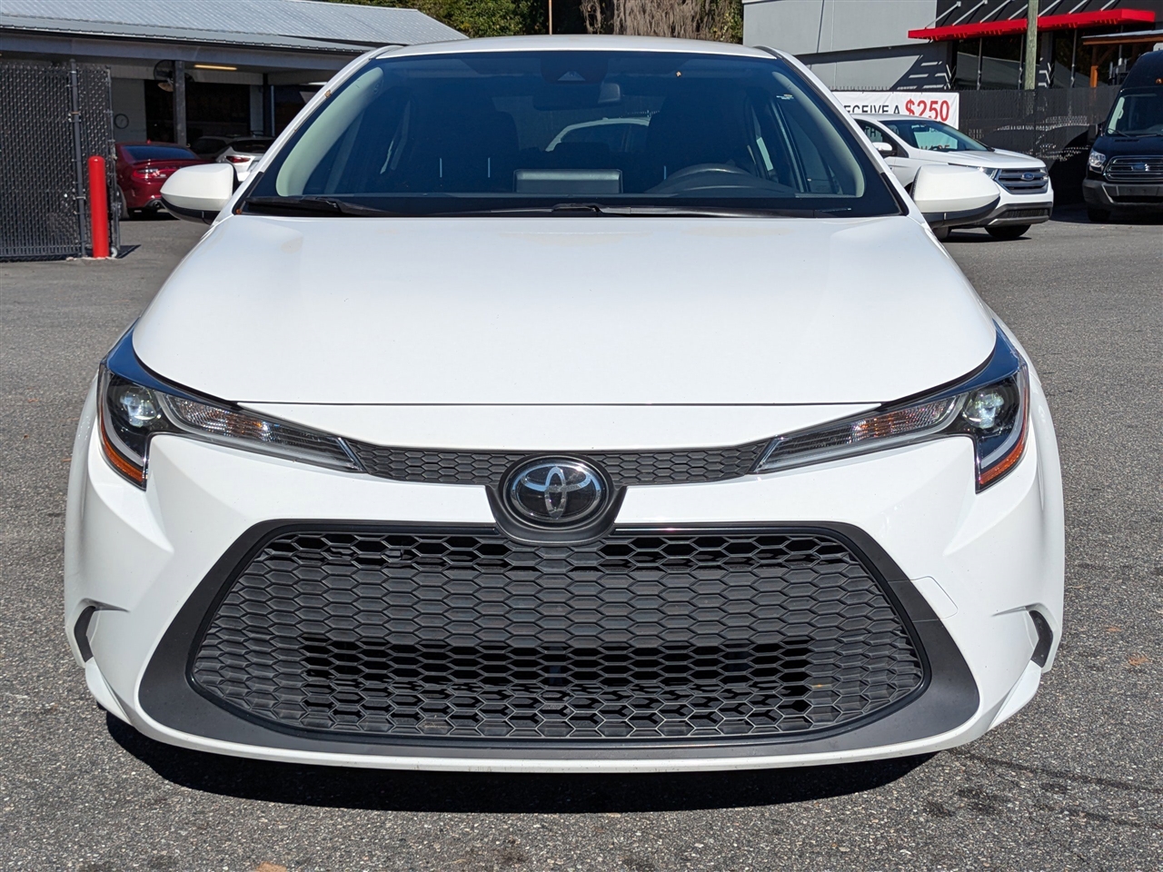 Toyota Corolla LE Hybrid 2022