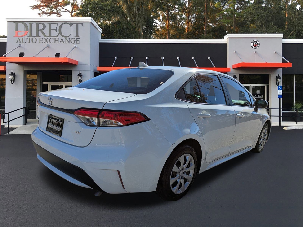 Toyota Corolla LE Hybrid 2022